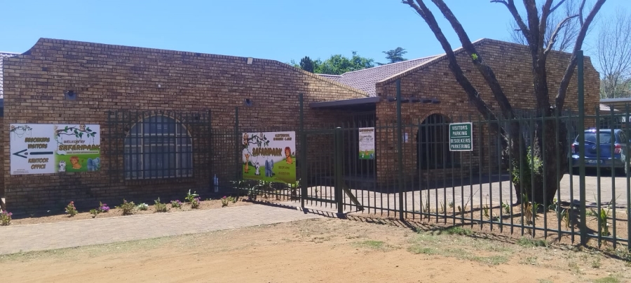 Commercial Property for Sale in Flamwood North West
